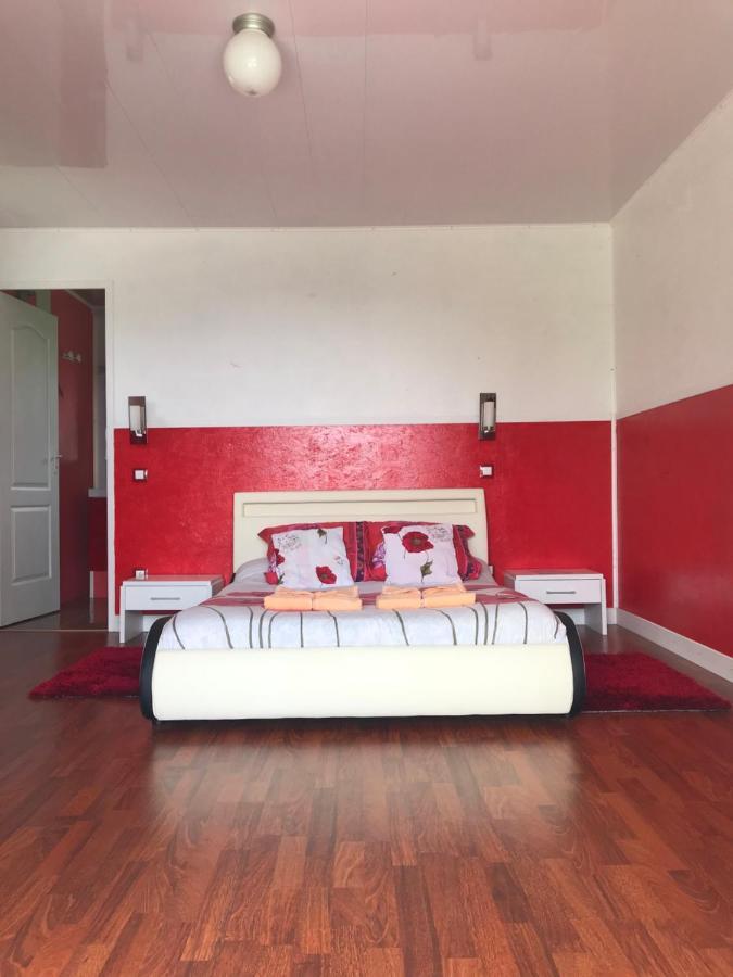 Le Jean Robert Bed and Breakfast Salazie Exteriör bild